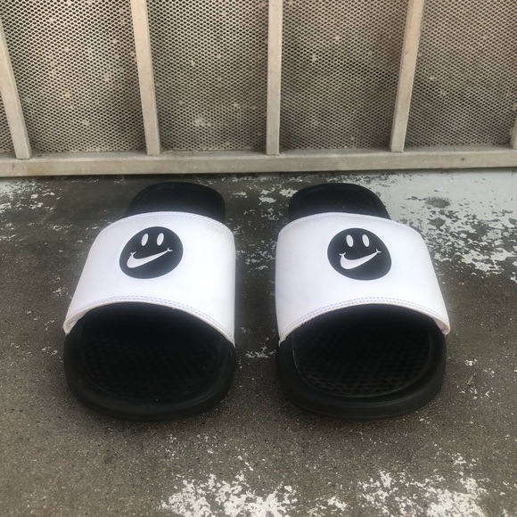 nike slides happy face